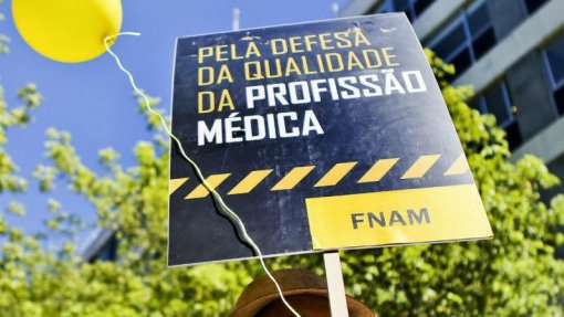 Médicos foram “duplamente discriminados” pelo Ministério, acusa a FNAM