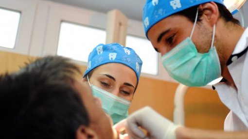 Braga a Sorrir beneficiou 357 pessoas com mais de 4 mil consultas dentárias em 2 anos