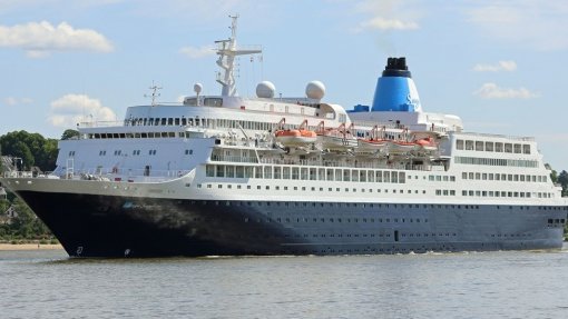 Marinha resgatou três passageiros de cruzeiros no Funchal na passagem de ano