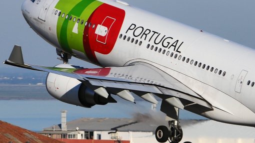 Vírus: Portugal equaciona fretar avião para retirar portugueses retidos em Wuhan