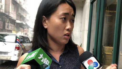 Vírus: Ativista ambiental alerta para perigo de máscaras descartadas nas ruas de Macau