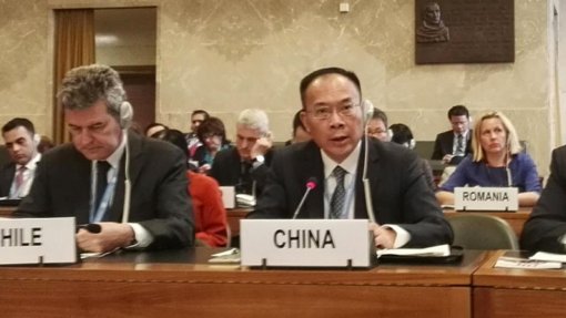 Vírus: China pede a outros países que levantem restrições às viagens e comércio