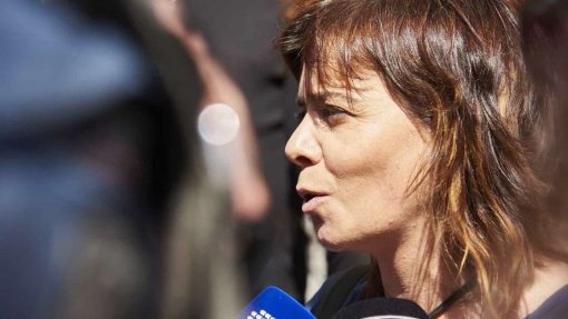 Catarina Martins considera &quot;perigosa&quot; concessão a privados do Hospital de Cascais