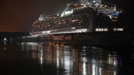 Covid-19: Mais 99 casos confirmados no cruzeiro Diamond Princess