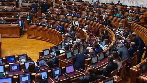 Eutanásia: Debate no parlamento durou duas horas e 44 minutos