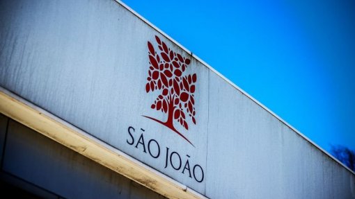 Covid-19: Novo caso suspeito em Portugal encaminhado para o hospital de São João - DGS