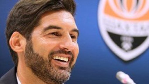 Covid-19: Paulo Fonseca defende que &quot;se um jogo é adiado, deviam ser todos&quot;