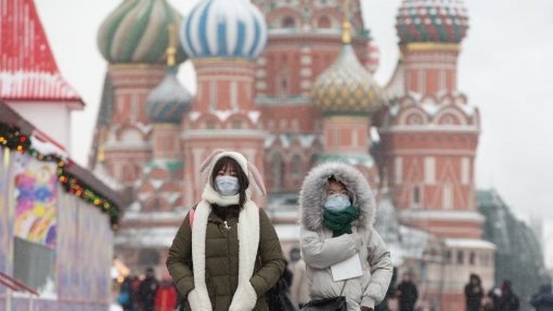 Covid-19: Moscovo mete em quarentena cidadãos regressados de países afetados