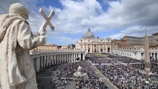 Covid-19: Vaticano regista primeiro caso de contaminação