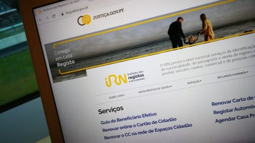 Covid- 19: Registos e Notariado podem suspender atendimento com menos de 3 funcionários