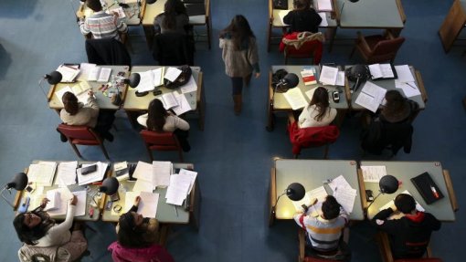 Covid-19: Felgueiras encerra biblioteca e piscina em Idães e cancela eventos