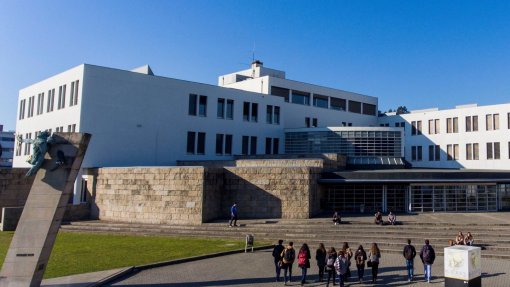 Covid-19: Universidade do Minho fecha campus em Braga, 180 alunos monitorizados