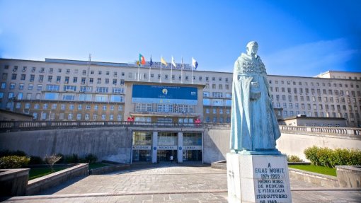 Covid-19: Faculdade de Medicina de Lisboa suspende aulas com doentes