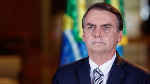 Bolsonaro diz que novo coronavírus é pequena crise provocada por fantasia dos ‘media’