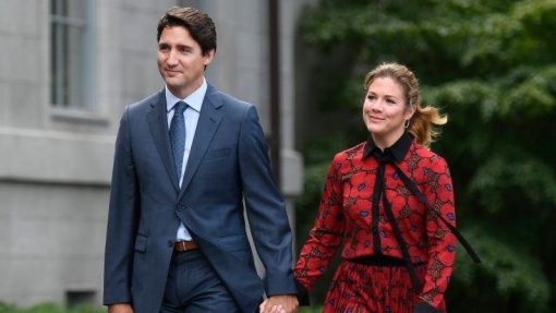 Covid-19: Mulher do primeiro ministro do Canadá testa positivo