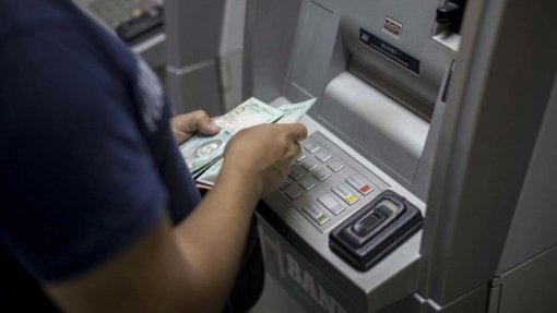 Covid-19: Bancos encerram portas por tempo indeterminado na Venezuela