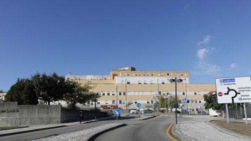 Covid-19: Feira garante quatro hotéis para profissionais de saúde perto do hospital