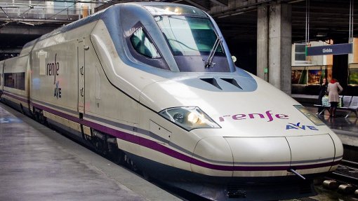 Covid-19: Ferroviária espanhola Renfe circula com um terço de ocupação para evitar contágios