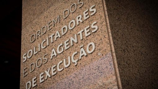 COVID-19: Ordem dos Solicitadores emite recomendações para salvaguar profissionais