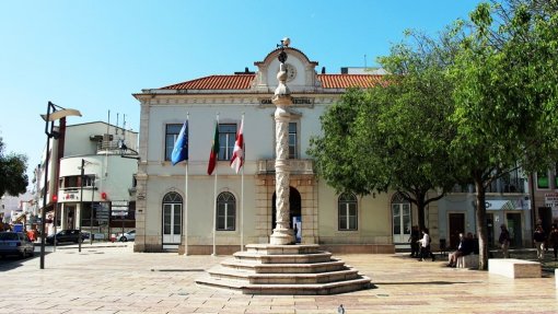 Covid-19: Vila Franca de Xira encerra parques infantis e espaços ao ar livre