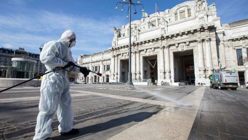 Covid-19: Mais 345 mortes nas últimas 24 horas em Itália, total supera as 2.500