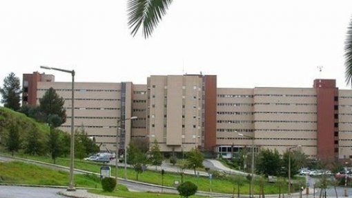 Covid-19: Hospital de Abrantes transfere valências e concentra casos graves do vírus