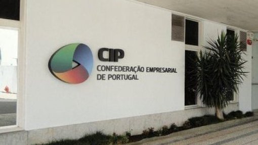 Covid-19: CIP considera “muito positiva” redução de contribuições à Segurança Social