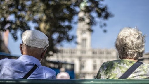 Covid-19: Juntas do Porto mobilizam respostas para apoiar população idosa e carenciada