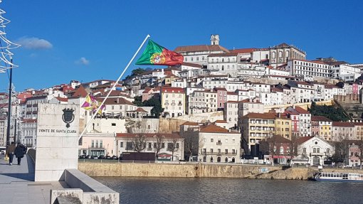 Covid-19: Trabalhadores de recolha de resíduos hospitalares no Centro sem proteção – Sindicato