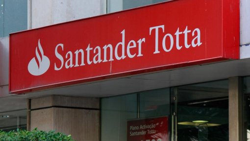 Covid-19: Santander Totta disponível para dar carência de capital em créditos à habitação