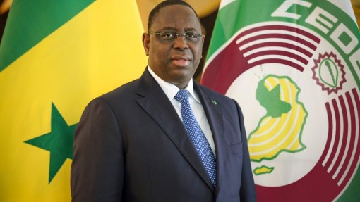 Senegal declara estado de emergência e recolher obrigatório