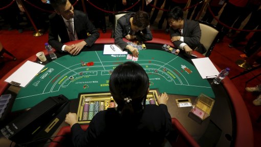 Covid-19: Macau avisa casinos que têm de responder ao desafio da responsabilidade social