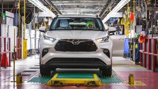 Covid-19: Toyota anuncia suspensão de cinco fábricas e sete linhas de produção no Japão