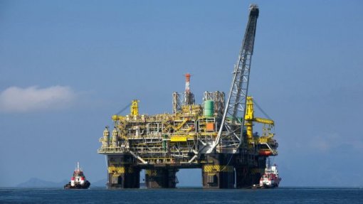 Covid-19: Barril de petróleo da OPEP cai para mínimo desde janeiro de 2016
