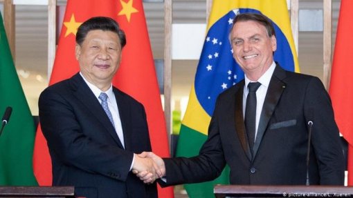 Covid-19: Presidentes do Brasil e da China reafirmam “amizade” após crise diplomática