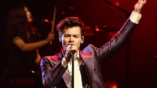 Covid-19: Concerto esgotado de Harry Styles em Lisboa adiado para fevereiro de 2021