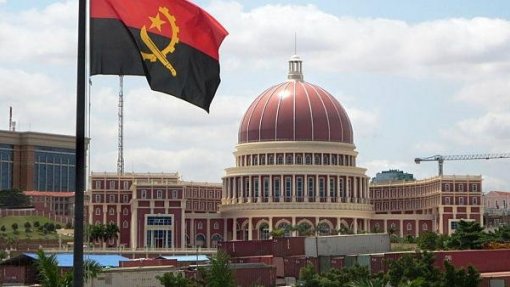 Covid-19: FocusEconomics prevê recessão de 1,2% em Angola e “severa turbulência económica”