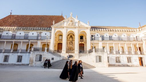 Covid-19: Universidade de Coimbra pondera não ter aulas presenciais até ao final do ano letivo