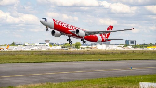 Companhia de aviação Air Asia suspende voos