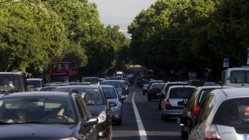 Covid-19: Poluição na Avenida da Liberdade em Lisboa com redução de 60%