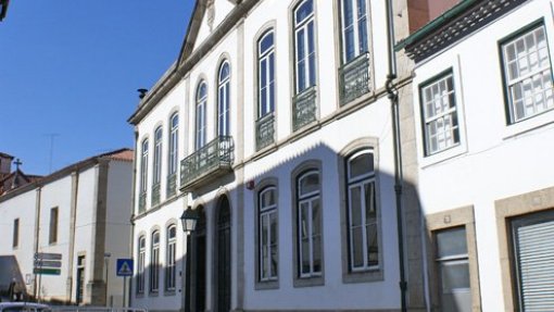 Covid-19: Câmara de Bragança exige realização imediata de testes nos lares da região