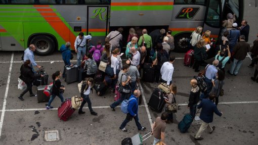 Covid-19: Empresas rodoviárias de passageiros interessadas em acionar &#039;lay-off&#039; - Fectrans