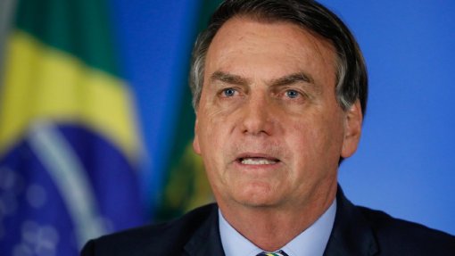 Covid-19: Bolsonaro critica governadores por terem &quot;medinho&quot; do vírus