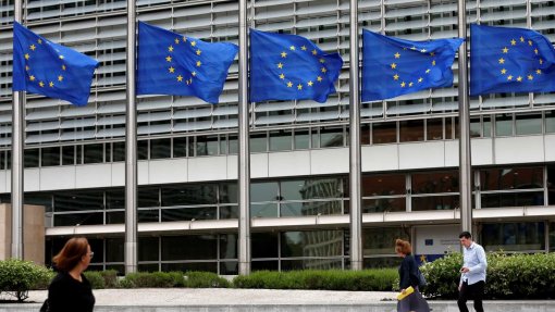 Covid-19: Comissário europeu considera que ideia dos &#039;eurobonds&#039; se tornou tóxica