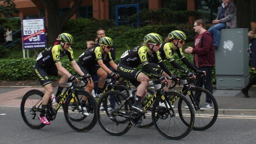 Covid-19: Mitchelton-Scott reduz &quot;substancialmente&quot; salários dos ciclistas