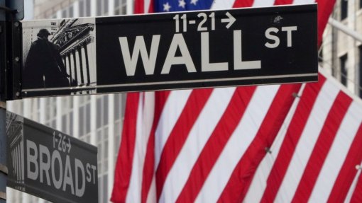 Bolsa de Wall Street negoceia em alta no início da sessão