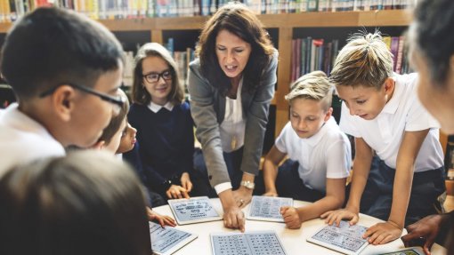 Covid-19: Alunos estão mais agitados e ansiosos e querem regressar à escola