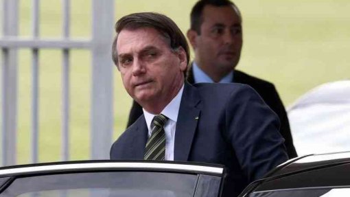 Covid-19: Bolsonaro deseja rápida recuperação ao PM britânico Boris Johnson