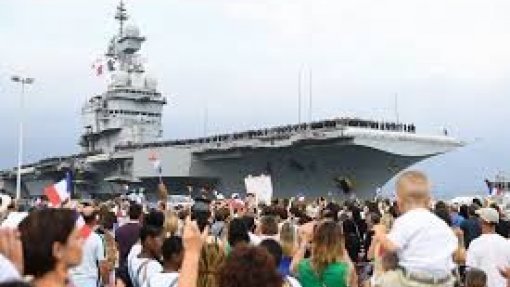 Covid-19: 40 marinheiros do porta-aviões Charles de Gaulle com sintomas de infeção (ATUALIZADA)