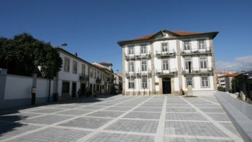 Covid-19: Lar de Oliveira de Azeméis com três óbitos suspeitos de ter origem na covid-19